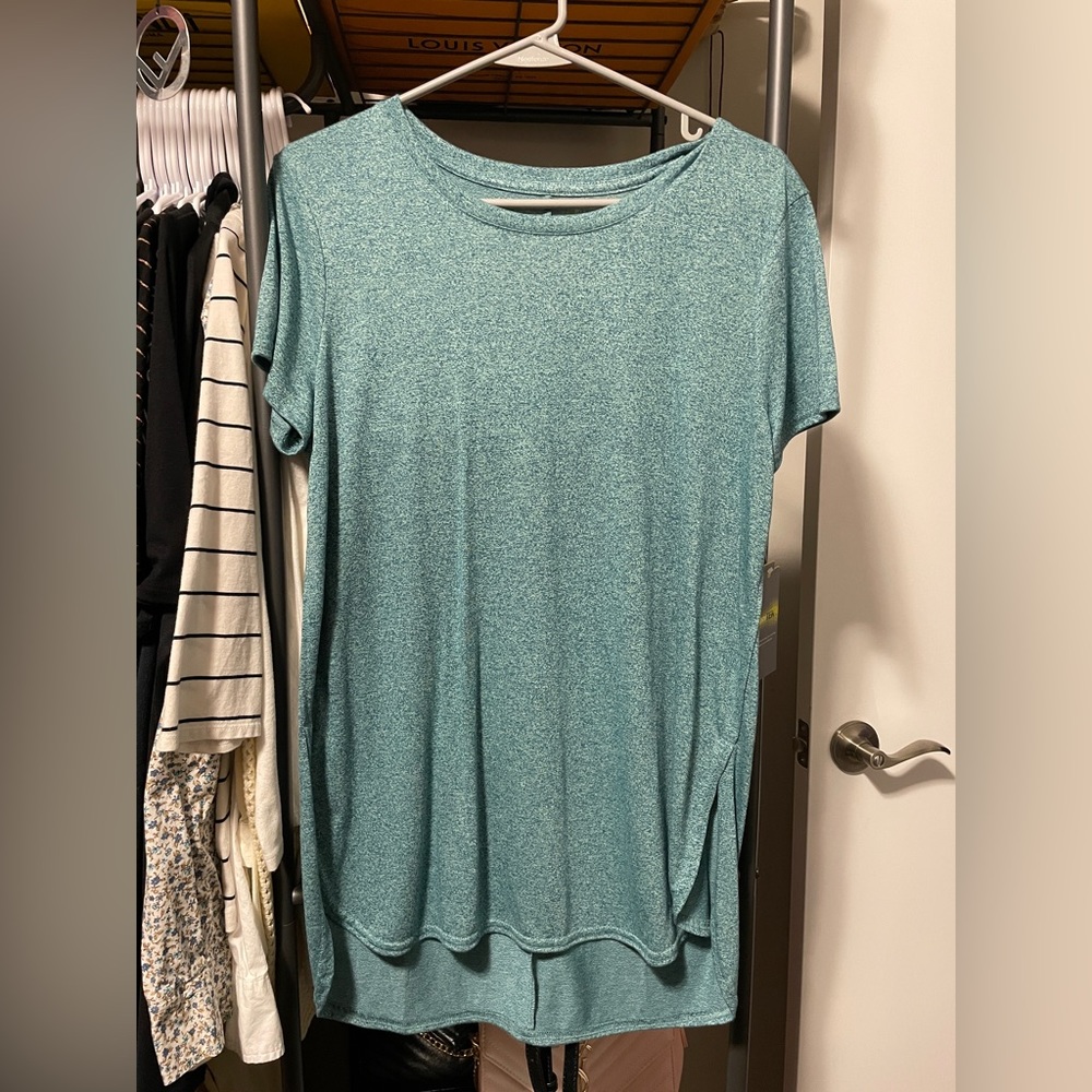 *NWT* Teal shirt